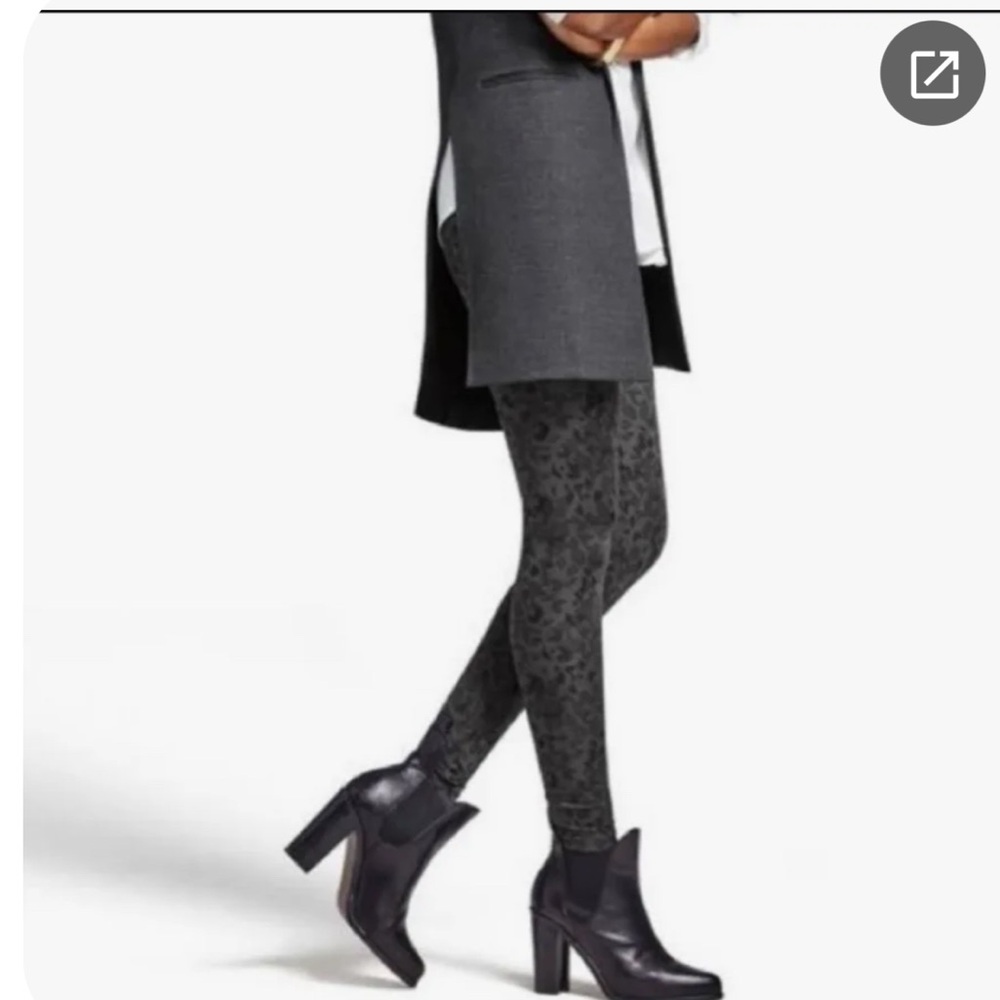 Cabi Safari sz S Gray animal Print Leggings tights layering capsule neutral